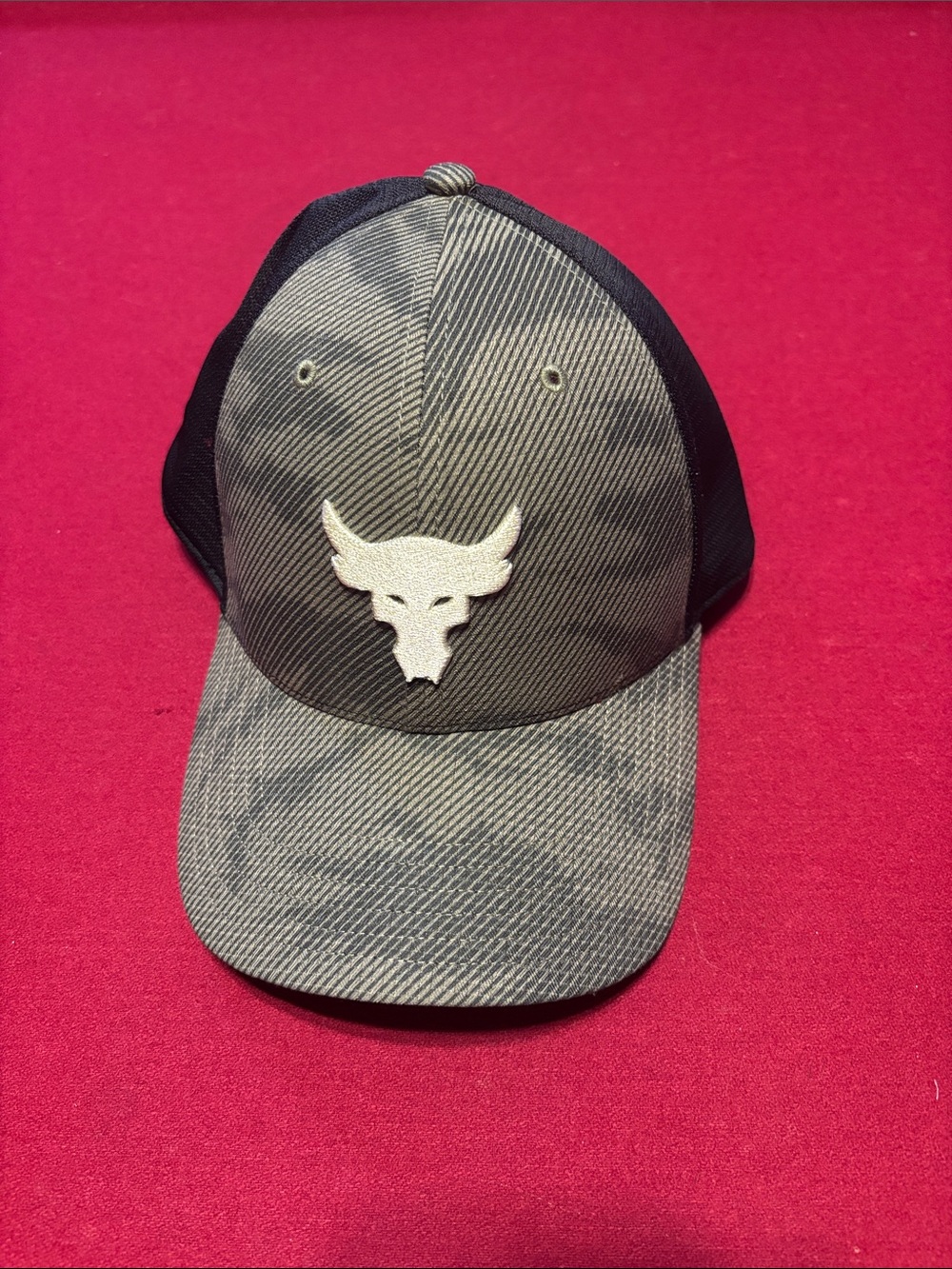 Under Armour Gray Front Black Mesh Trucker Cap with Bull Patch